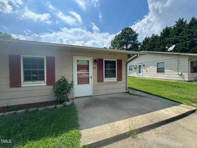 4214 S Alston Ave #B, Durham NC 27713 – 2 Bed 1 Bath Duplex for $925/Month
